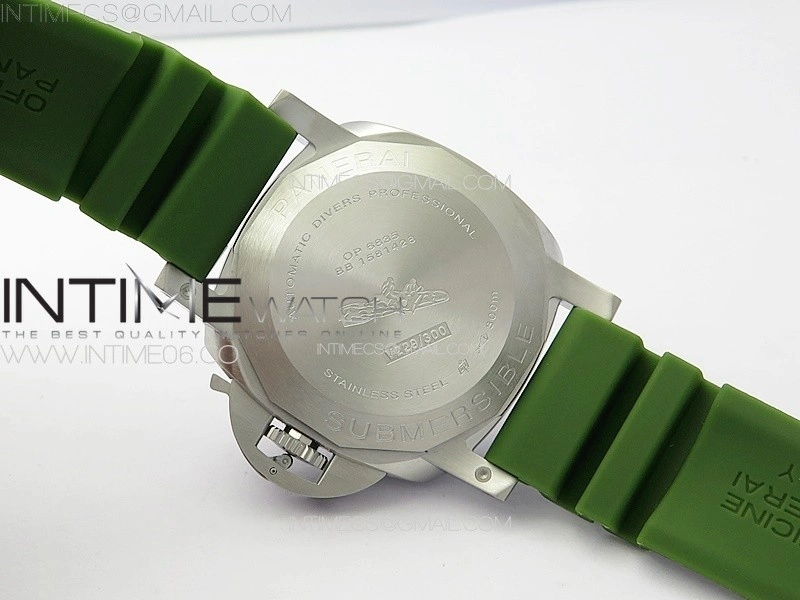 PAM1226 Submersible TTF Best Edition White Dial On Green Rubber Strap P.900 Clone